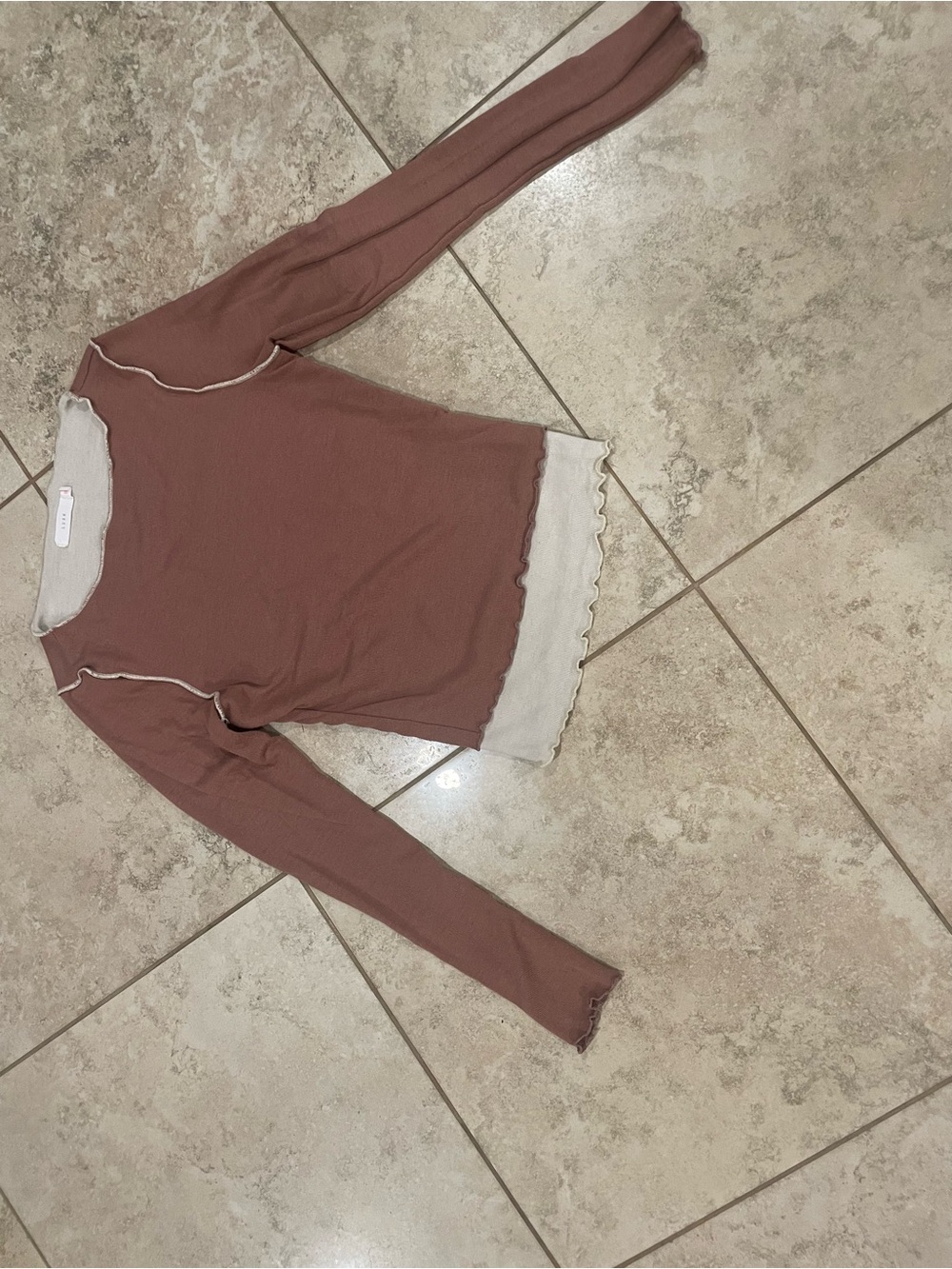 Lush Mauve Ribbed Long-Sleeve Top with Cream Trim